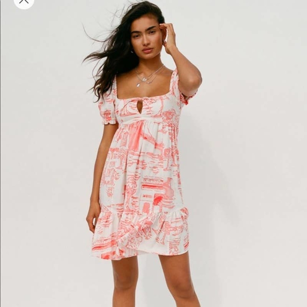 Urban Outfitters White and Coral Print Mini Dress - Picture 4 of 6